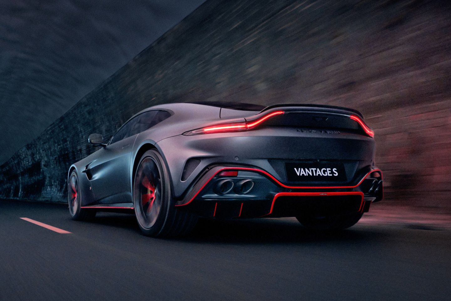 Aston Martin launches new 680hp Vantage...