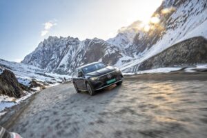 Mercedes-Benz EQS 450 4MATIC SUV Sets...