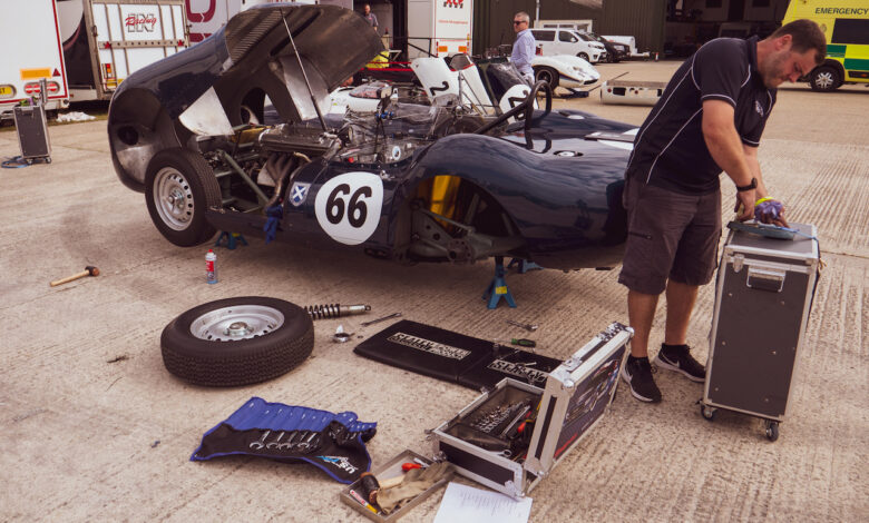 How to Become a Mechanic in the UK