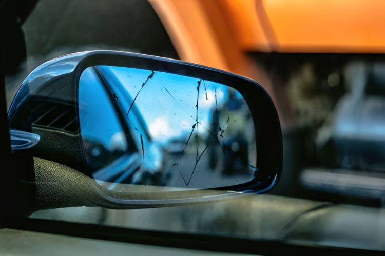 Why Timely Auto Glass Mirror Repair is Crucial for Your Safety